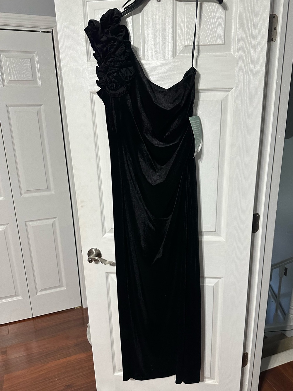 NWT DJ-Jaz Black Velvet One-Shoulder Evening Gown with Rosette Shoulder Detail